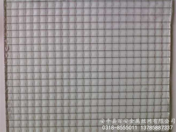 夾絲玻璃電焊網(wǎng)_金屬網(wǎng)簾裝飾