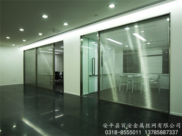 金屬網(wǎng)簾屏風(fēng)