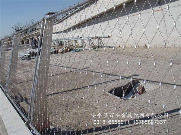 不銹鋼繩網(wǎng)_防護(hù)網(wǎng)